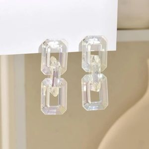 Geometric Acrylic Unique Earrings Clear Opaque Chain Link Style NWT
